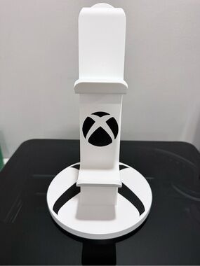 White Xbox Controller Stand and Headset Holder